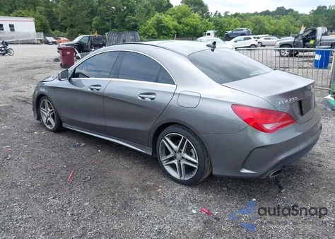 2015 Mercedes-Benz Cla 250 z USA, uszkodzony, nr VIN WDDSJ4EBXFN250242